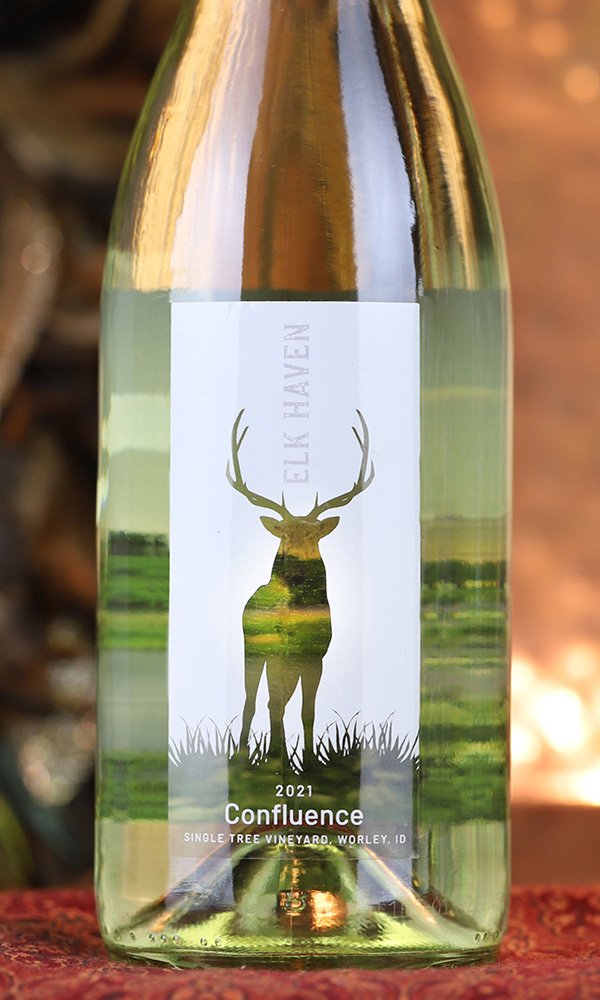 Closeup of Elk Haven's Confluence white wine
